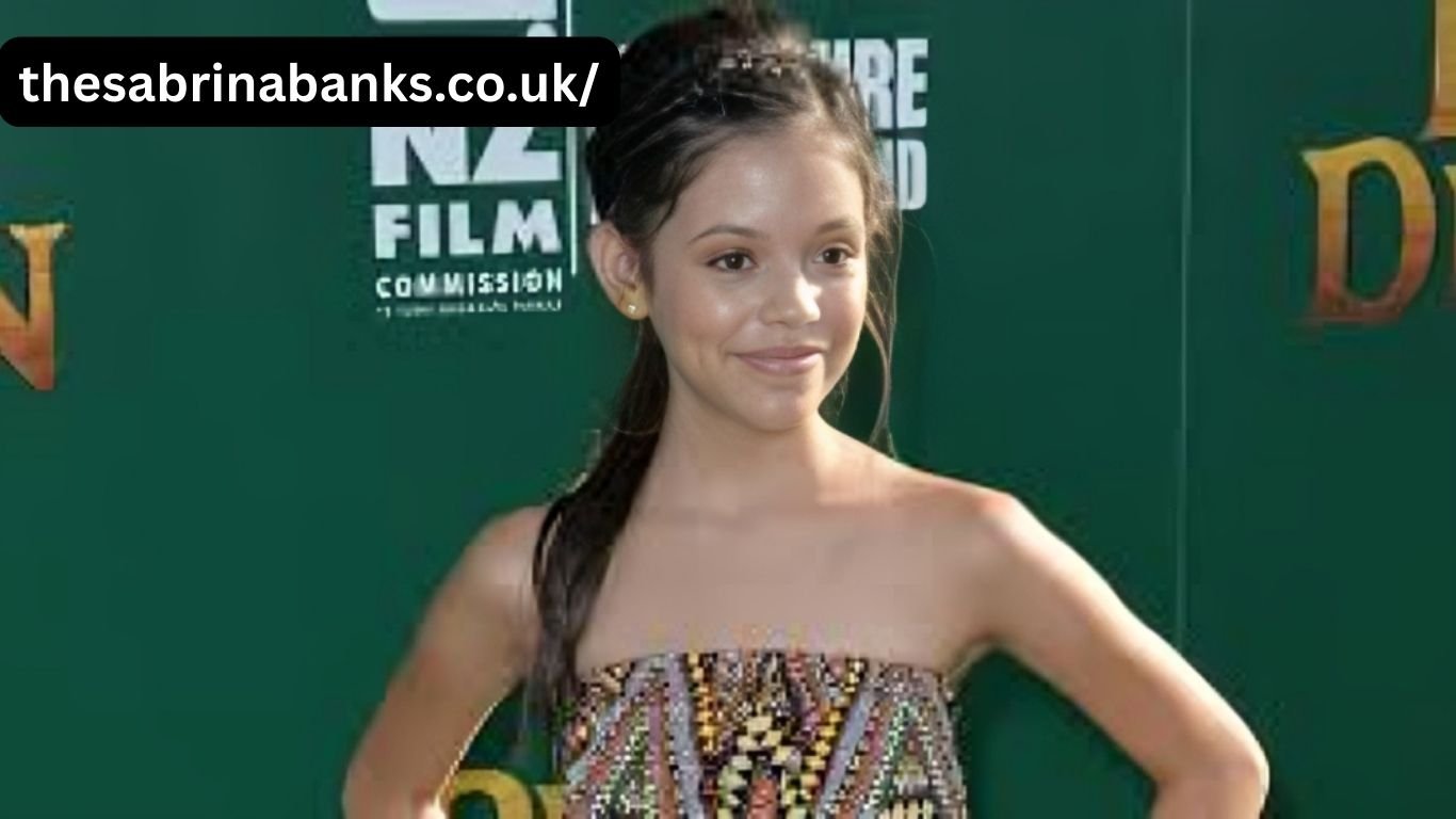 How Tall Is Jenna Ortega